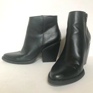 Madden Girl Women's Klicck Ankle Boot Size 8.5